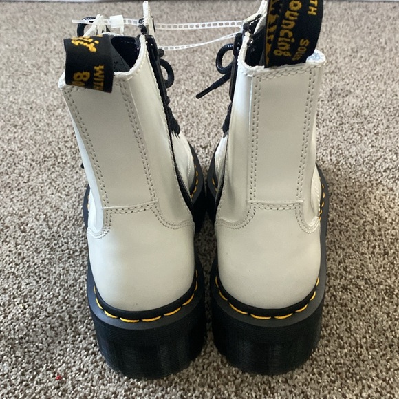 New Dr Martens white Jadon platform boots with two sets of laces for free! - Picture 5 of 13